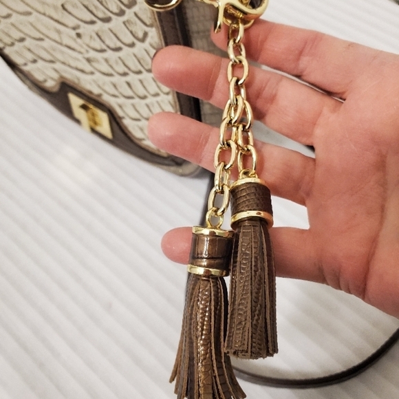 Brahmin Sonny Croc Print Leather Crossbody, Classic w/goldtone hardware - Picture 4 of 15